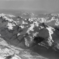 Vallée de la Guisane, Grand Galibier, Cerces, Aiguillette du Lauzet, Tête Noire, par Walter Mittelholzer en 1928