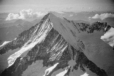 Weisshorn par Walter Mittelholzer Weisshorn par Walter Mittelholzer