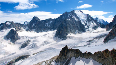 Aiguille d'Argentière et Fenêtre de Suzanne Aiguille d'Argentière et Fenêtre de Suzanne