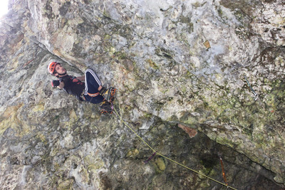 Ob Savi [Dry-tooling]: Križanje (D9−)