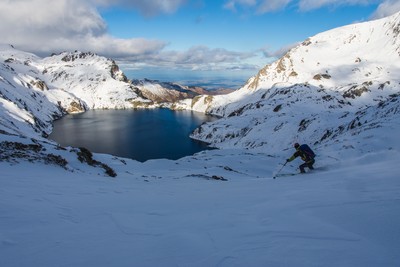 Premières neiges sur le lac Bleu Premières neiges sur le lac Bleu