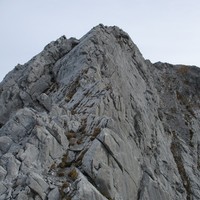 suite de l'arête en bon rocher