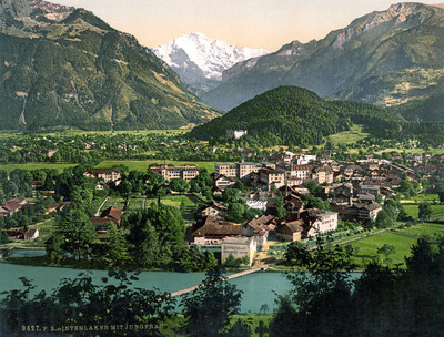 Interlaken et Jungfrau, en 1900 par Photoglob N°0000009427