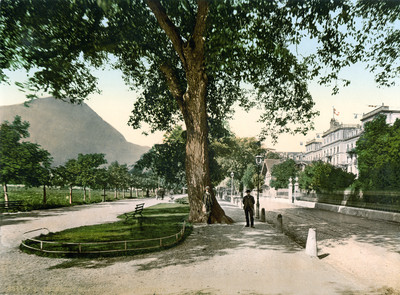 Interlaken, la promenade et les hôtels, en 1900 par Photoglob N°0000006616