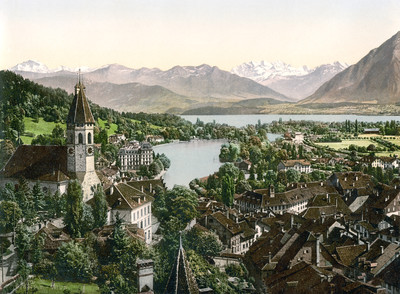 Thoune, lac de Thoune, Jungfrau, Blümlisalp, en 1900 par Photoglob N°0000006788