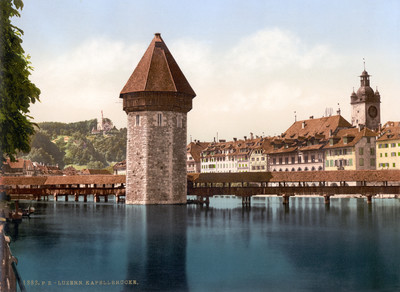 A la sortie du Lac de Lucerne, le pont de bois, en 1900 par Photoglob N°0000001383 A la sortie du Lac de Lucerne, le pont de bois, en 1900 par Photoglob N°0000001383