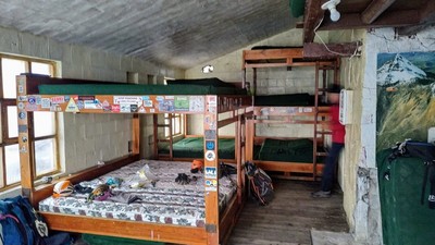 Intérieur du refuge Intérieur du refuge