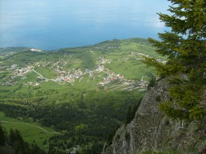 Lac Léman depuis le Mont César. Crédit photo : Association Lou Vionnets
