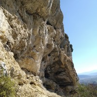Volx, La Grotte (partie droite)