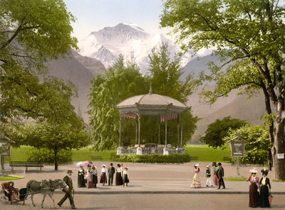 Interlaken et Jungfrau, en 1900 par Photoglob N°0000017553