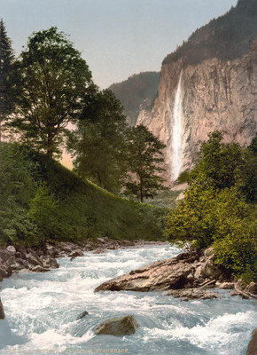 Lutschine et cascade de Lauterbrunnen, en 1900 par Photoglob N°0000001622