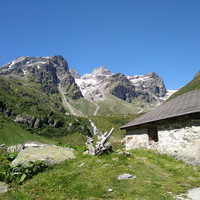 Chamanna Marangun devant le Verstanclahorn
