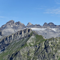 Col d'Émaney au premier plan