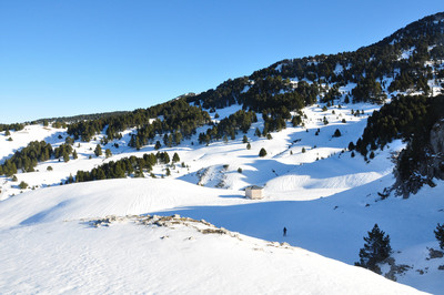 Depuis la colline en surplomb Depuis la colline en surplomb