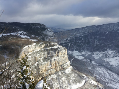 Un bout de falaise en hiver Un bout de falaise en hiver