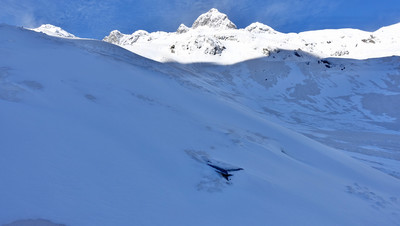 Pour le refuge de la Pierre à Bérard l'entrée d'hiver se fait par la cheminée... Jusqu'à la prochaine chute de neige. Pour le refuge de la Pierre à Bérard l'entrée d'hiver se fait par la cheminée... Jusqu'à la prochaine chute de neige.
