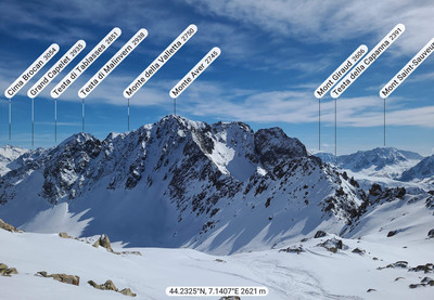 Pano Testa Gias dei Laghi SSE: Aver N et Colle Aver à droite Pano Testa Gias dei Laghi SSE: Aver N et Colle Aver à droite