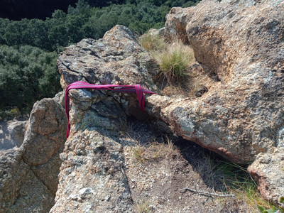 Une lunule ...en granit ! Une lunule ...en granit !