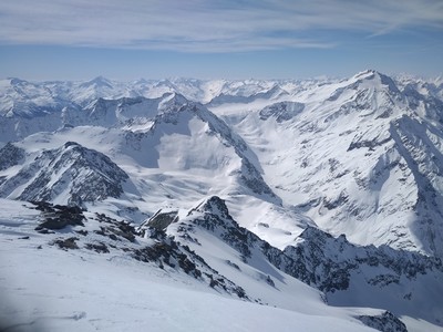 Arête S du Gross Düssi vue du sommet Arête S du Gross Düssi vue du sommet