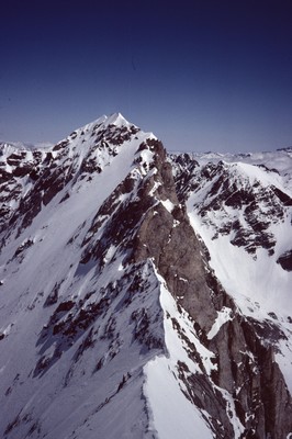 Petit Vignemale, arête SW au printemps Petit Vignemale, arête SW au printemps