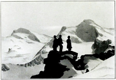 Strahlhorn-Allalinhorn par Aubrey Le-Blond / Elisabeth Hawkins-Whitshed Strahlhorn-Allalinhorn par Aubrey Le-Blond / Elisabeth Hawkins-Whitshed
