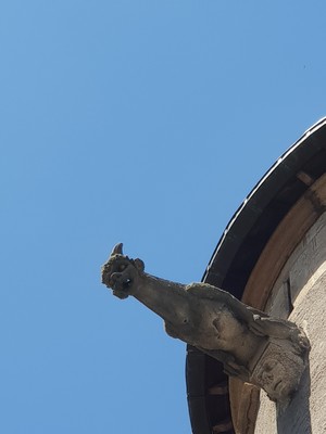 Gargouille du château de Saint-Amant-Tallende - Nina Aubert