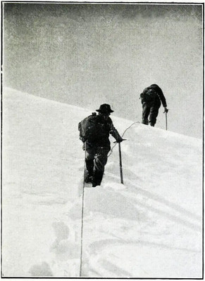 Montée en neige par Aubrey Le-Blond / Elisabeth Hawkins-Whitshed Montée en neige par Aubrey Le-Blond / Elisabeth Hawkins-Whitshed
