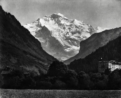 Jungfrau vue de la vallée de l'Aar par Braun Jungfrau vue de la vallée de l'Aar par Braun