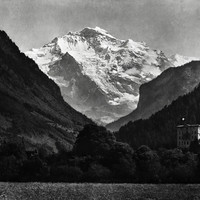 Jungfrau vue de la vallée de l'Aar par Braun