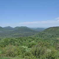 Volcans au nord de la chaîne des Puys - Anne-Marie Juliet