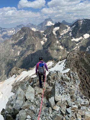 Vue du sommet des Fétoules, au fond, les Ecrins Vue du sommet des Fétoules, au fond, les Ecrins
