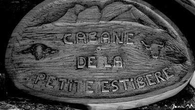 Panneau sculpté