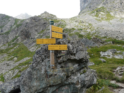 Le panneau indicateur du Lac du Crozet Le panneau indicateur du Lac du Crozet