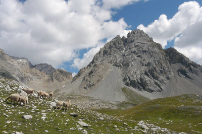 La Meyna et le Col de la Portiolette La Meyna et le Col de la Portiolette