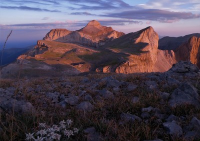 [Concours Photo Sophie 2021] Peña Collarada depuis Peña Nebera au petit matin