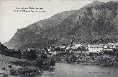 Le Lauzet et son lac (CPA) Le Lauzet et son lac (CPA)