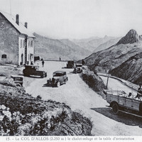 Refuge du Col d'Allos, tout au fond le Brec de Chambeyron (CPA)