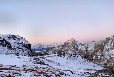 [Concours photo Sophie 2021] Premières lueurs de l'aube sous la Dent Parrachée