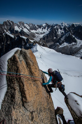 [Concours Photo Sophie 2021] Aiguille du Midi, escalade en face S