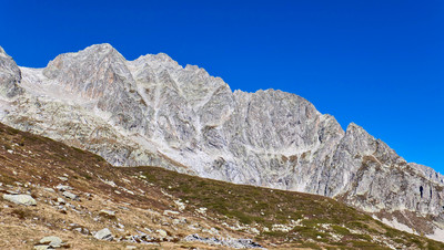 Arête SE du Poncione di Cassina Baggio, versant SW Arête SE du Poncione di Cassina Baggio, versant SW