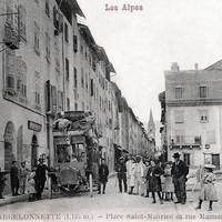 Barcelonnette, rue Manuel (CPA)