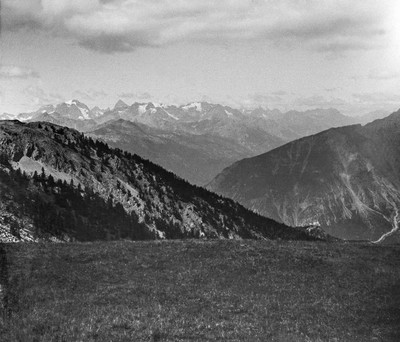 Massif du Pelvoux vu du Gondran