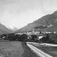 Le Monêtier vu du chemin des Guibertes