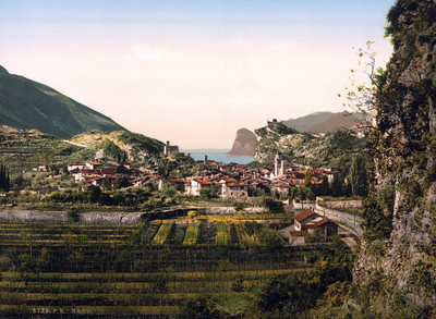 Lac de Garde vu de Nago, en 1900 par Photoglob N°0000008729