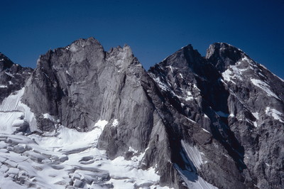 Pizzi Gemelli et Pizzo Cengalo, versant NE (1980) Pizzi Gemelli et Pizzo Cengalo, versant NE (1980)