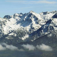 Belledonne, Grandes Rousses, la Meije vus du Moucherotte par Etienne Baudon@commons.wikimedia.org