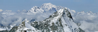 depuis le Dom: Le Mont Blanc, Les Grandes Jorasses, Le Grand Combin, La Dent Blanche et l'Ober Gabelhorn - trouvez-les! depuis le Dom: Le Mont Blanc, Les Grandes Jorasses, Le Grand Combin, La Dent Blanche et l'Ober Gabelhorn - trouvez-les!