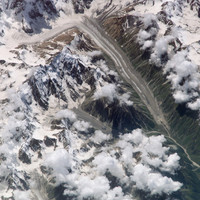 Glacier Bezengi vue de l'ISS