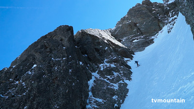 Aiguille de Praz Torrent, Couloir Nord. Traversée de la Brèche de Praz Torrent. Aiguilles Rouges Chamonix Mont-Blanc. Aiguille de Praz Torrent, Couloir Nord. Traversée de la Brèche de Praz Torrent. Aiguilles Rouges Chamonix Mont-Blanc.