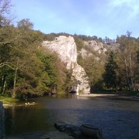 Les aiguilles de chaleux, vues depuis le pont de chemin de fer (traversée piétonne / vélos) possible pour éviter le gué)